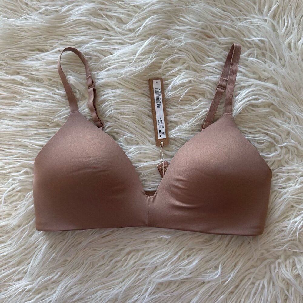 Skims Wireless Form T-shirt Bra Sienna Size 34B